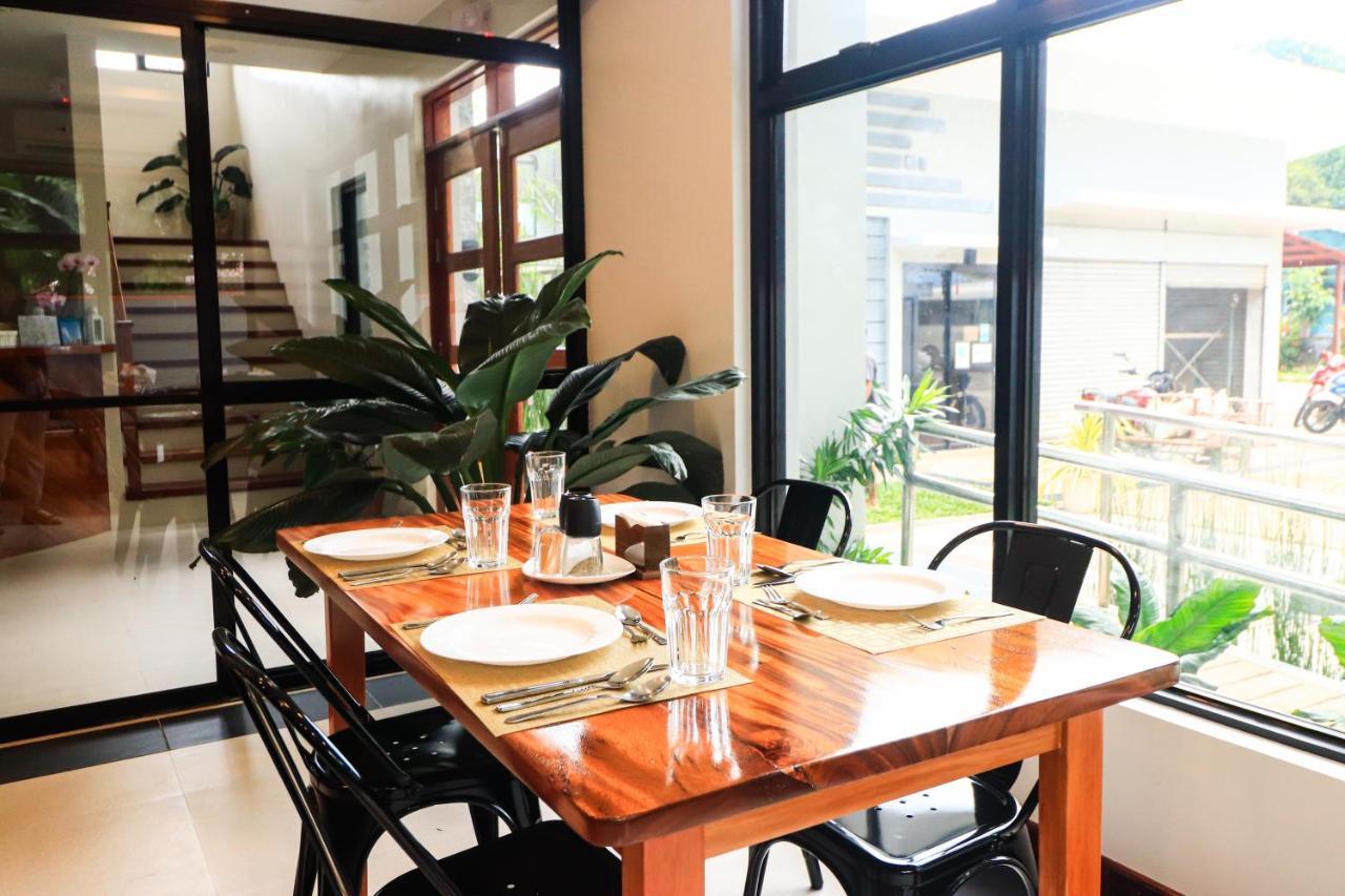 Josefina's Tourist Hotel *